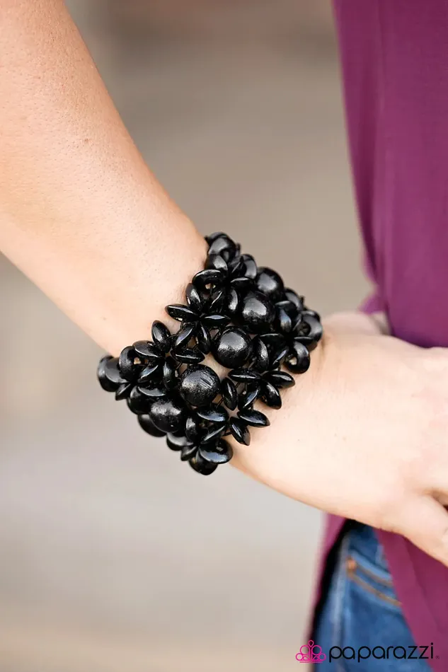 Paparazzi Bracelet Here Today Gone ToMAUI Black Paparazzi Jewelry Bracelets
