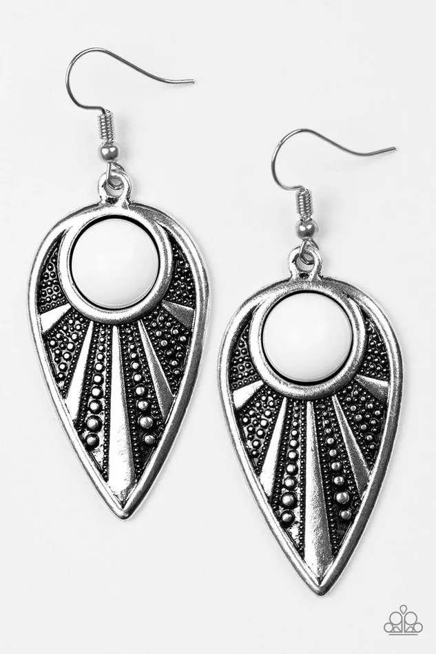 Paparazzi Jewelry Paparazzi Earring Take A WALKABOUT White Earrings Paparazzi Jewelry Paparazzi Earring Take A WALKABOUT White Earrings