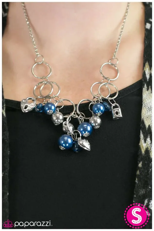 Paparazzi Necklace In A Bind Blue Paparazzi Jewelry Necklaces