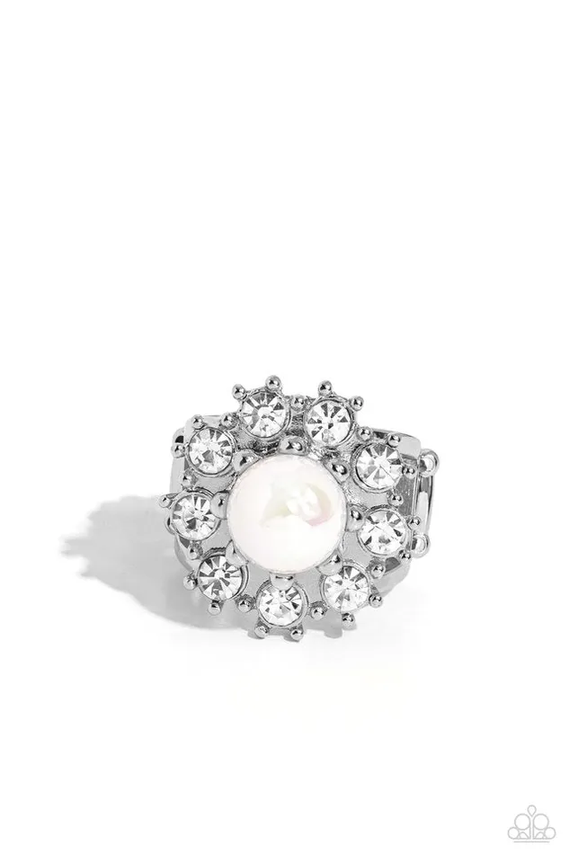 Rings Paparazzi Jewelry Paparazzi Ring Elite Enchantment White