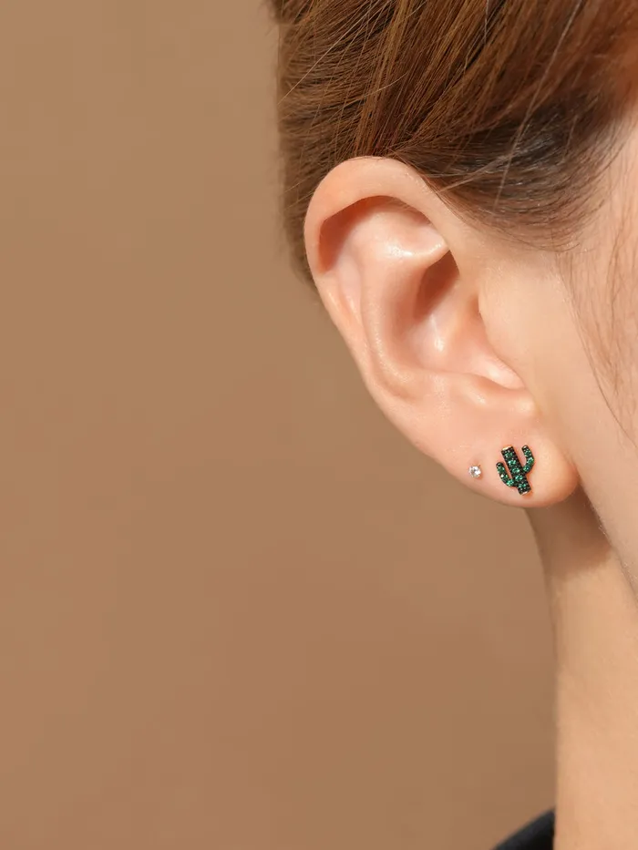 MinimalBijoux Earrings 14K Gold Green Cactus Cartilage Earring 18G