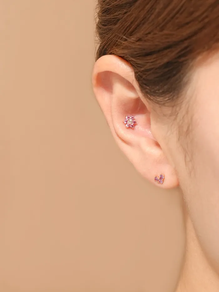 MinimalBijoux Rings 14K Gold Moissanite Block Heart Internally Threaded Labret Piercing 20G18G16G