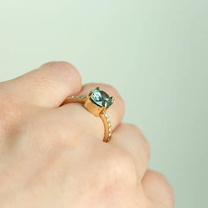 Rings Anueva Jewelry 26ct Oval Montana Sapphire Ring In French Set Yellow Gold