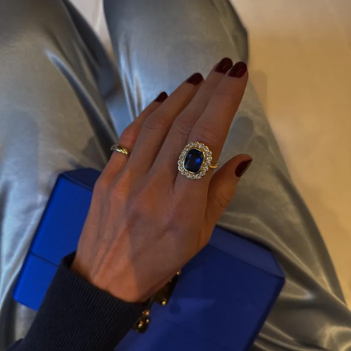 SG Vintage Rings Elongated Cushion Sapphire Ring